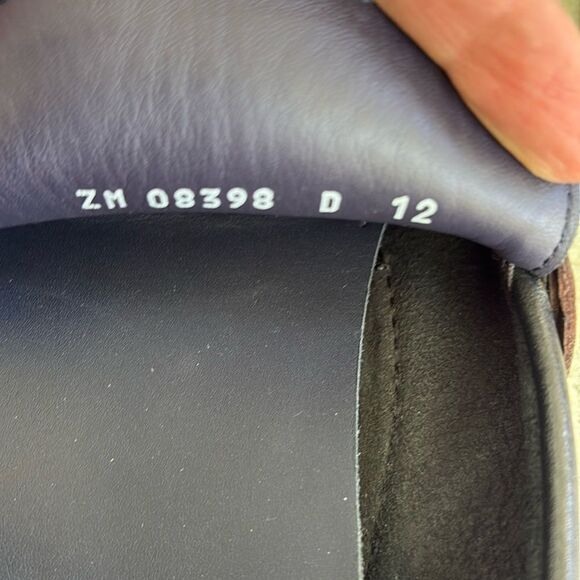 Ferragamo driving shoes - Picture 8 of 11